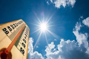 Karnataka Temperature: ಅತೀ ಹೆಚ್ಚು ತಾಪಮಾನ : ಸಾರ್ವಜನಿಕರಿಗೆ ಎಚ್ಚರಿಕೆಯಿಂದಿರಲು ಸೂಚನೆ Karnataka Temperature