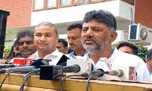 ಕುಮಾರಸ್ವಾಮಿ ಒಬ್ಬ ಹುಚ್ಚ, ಚಿಕಿತ್ಸೆ ಪಡೆಯುವುದು ಉತ್ತಮ: ಡಿಸಿಎಂ ಡಿ.ಕೆ.ಶಿವಕುಮಾರ್ ವಾಗ್ದಾಳಿ d k shivakumar