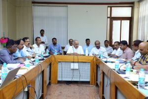 ಕೆರೆ, ಬ್ಯಾರೇಜ್ ಮತ್ತು ಕಿಂಡಿ ಅಣೆಕಟ್ಟುಗಳಲ್ಲಿ ನೀರು ಪೋಲಾಗುವುದನ್ನ ತಡೆಗಟ್ಟಿ: ಸಚಿವ ಬೋಸರಾಜು ಸೂಚನೆ n s bosaraju