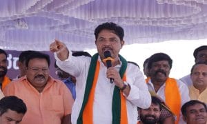 ನುಂಗಣ್ಣ ಸಿಎಂ ಸಿದ್ದರಾಮಯ್ಯ ಜನರನ್ನು ಲೂಟಿ ಮಾಡುತ್ತಿದ್ದಾರೆ, ದಂಗೆ ಎದ್ದು ಸರ್ಕಾರವನ್ನು ಕಿತ್ತು ಹಾಕಬೇಕಿದೆ: ಆರ್.ಅಶೋಕ r ashok