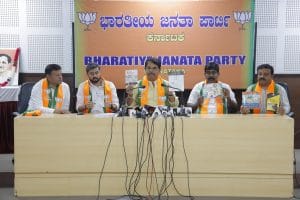 CM ಸಿದ್ದರಾಮಯ್ಯನವರ 40 ವರ್ಷಗಳ ಶುದ್ಧ ಹಸ್ತದ ಮುಖವಾಡ ಕಳಚಿದೆ : ಆರ್ ಅಶೋಕ r ashok