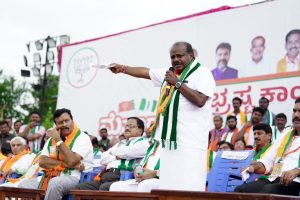 10 ವರ್ಷದ ಮಾತಿರಲಿ, 10 ತಿಂಗಳು ಅಧಿಕಾರದಲ್ಲಿ ಮುಂದುವರಿಯಿರಿ ನೋಡೋಣ: H D ಕುಮಾರಸ್ವಾಮಿ ಸವಾಲು h d kumaraswamy