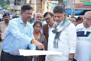 ಟ್ರಾಫಿಕ್ಗೆ ಹೊಸ ‘ಪರ್ಯಾಯ ರಸ್ತೆ’ಗಳೆ? ಬೆಂಗಳೂರಿನ ಬಫರ್ ರಸ್ತೆ ಯೋಜನೆ—ಜನರ ದಾರಿ ಹೇಗೆ ಬದಲಾಗಬಹುದು? Buffer Dk